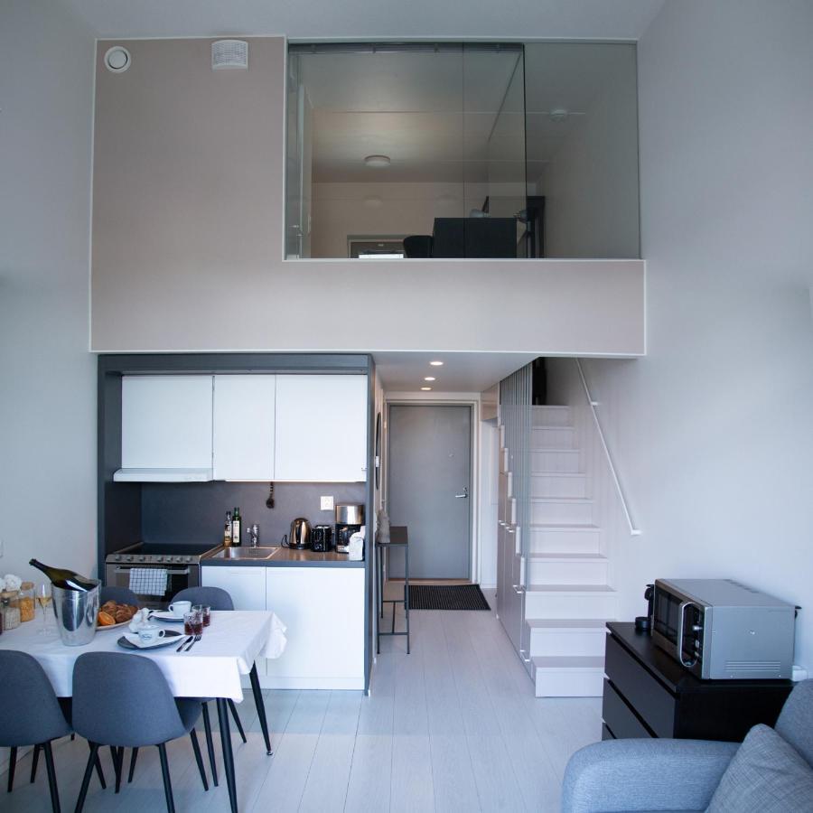 Elegant Penthouse Loft - Near The Airport Apartman Vantaa Kültér fotó